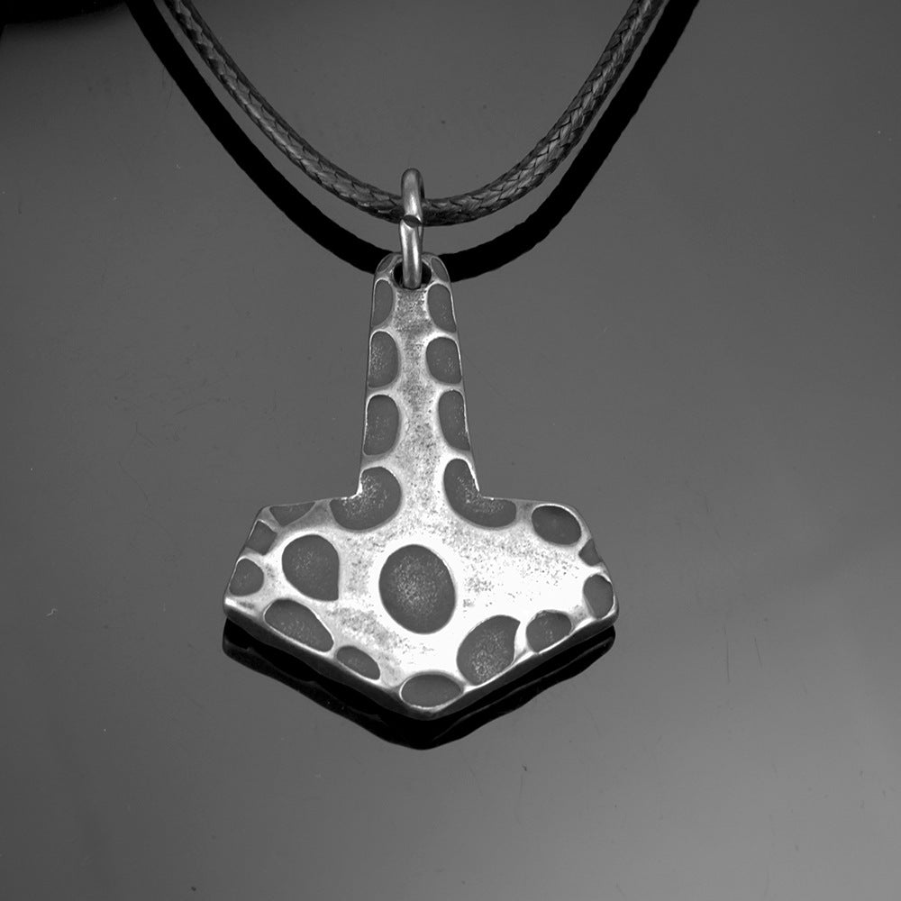 European and American Jewelry Wholesale Titanium Steel Men's Pendant Necklace Ship Anchor Design