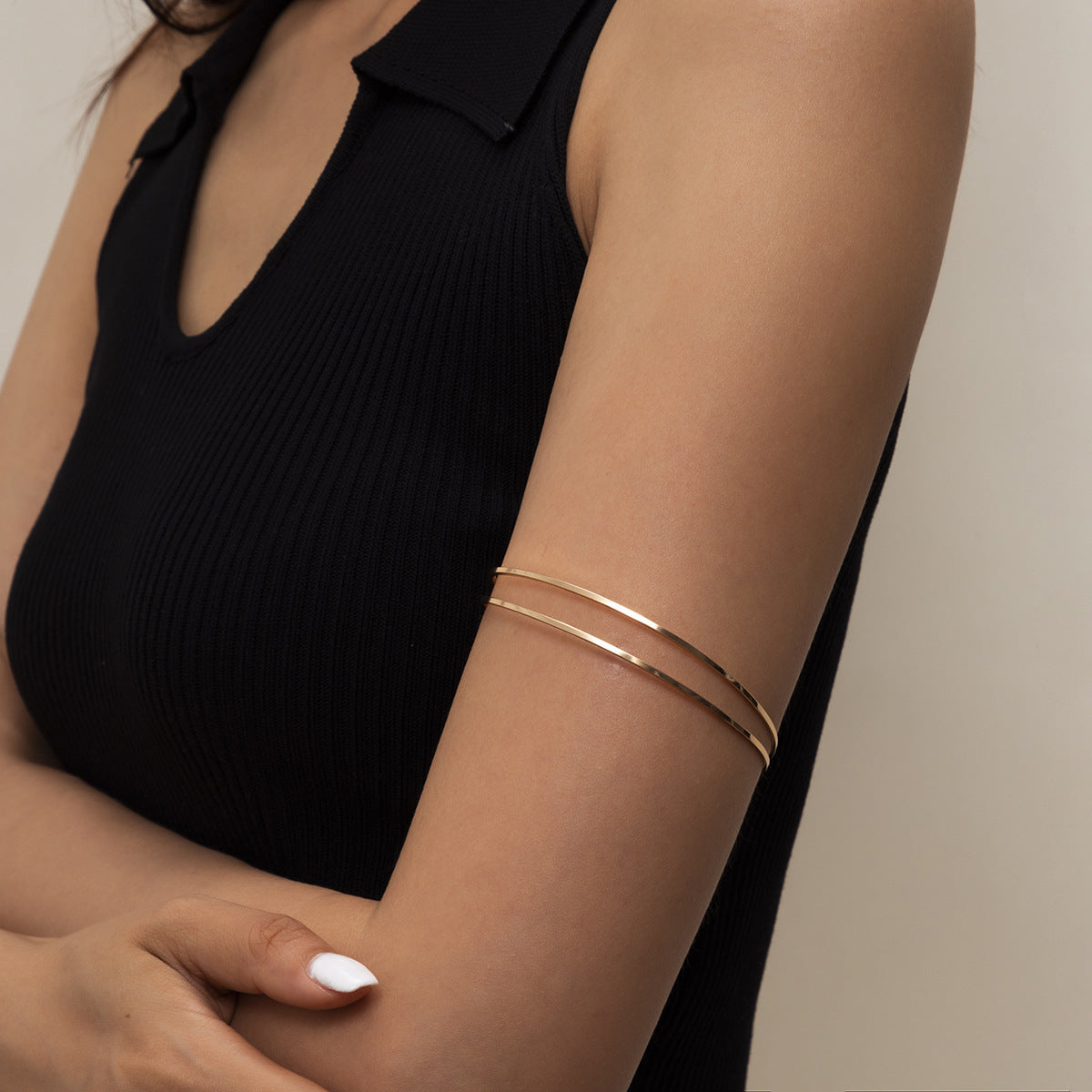 Hollow Double-Layer C-Shaped Arm Bracelet Business Sweet And