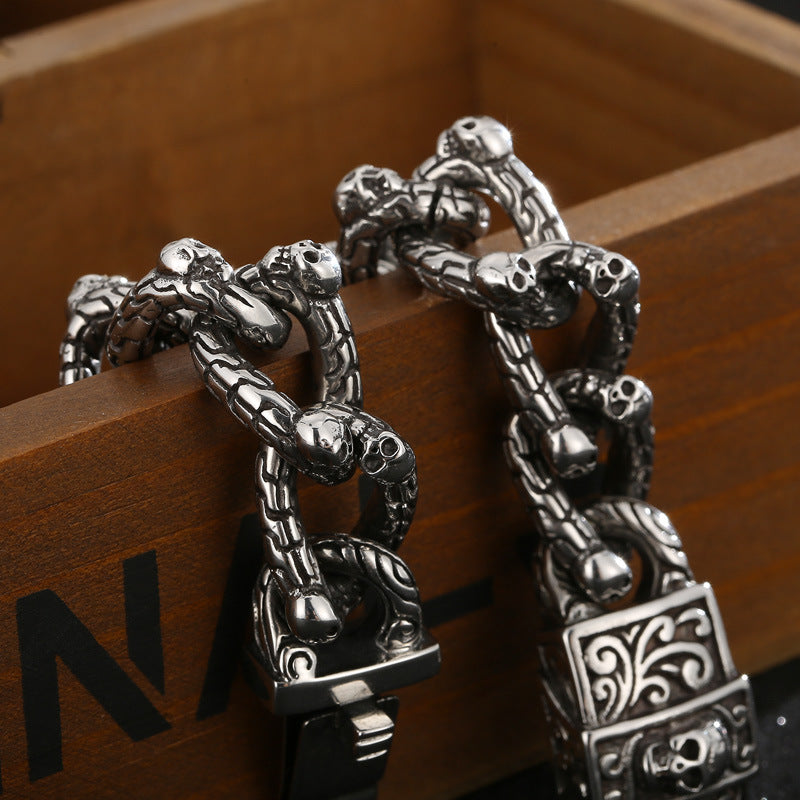 Punk Retro Interlocking Titanium Steel Skull Bracelet for Men - Halloween Diablo Series Jewelry