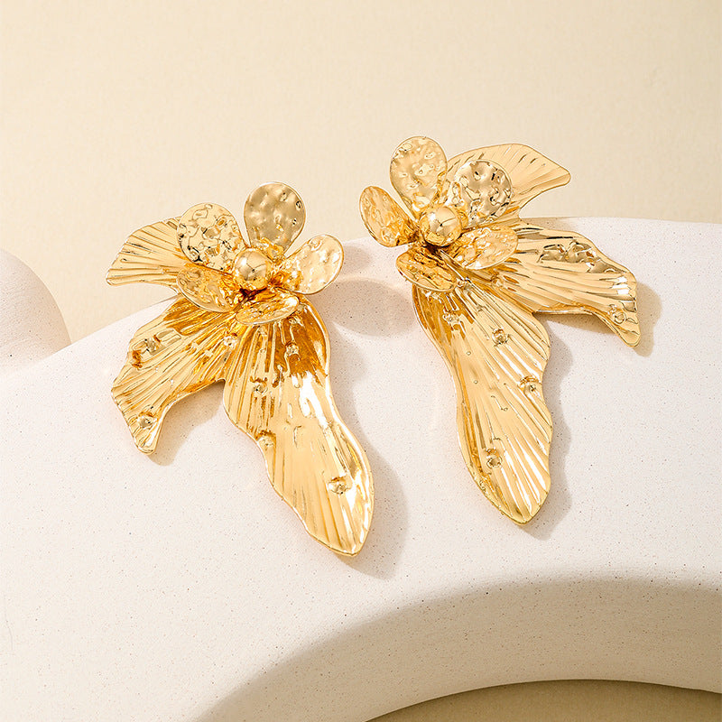 Planderful Vienna Verve Earrings – Fashionable Metal Flower Design