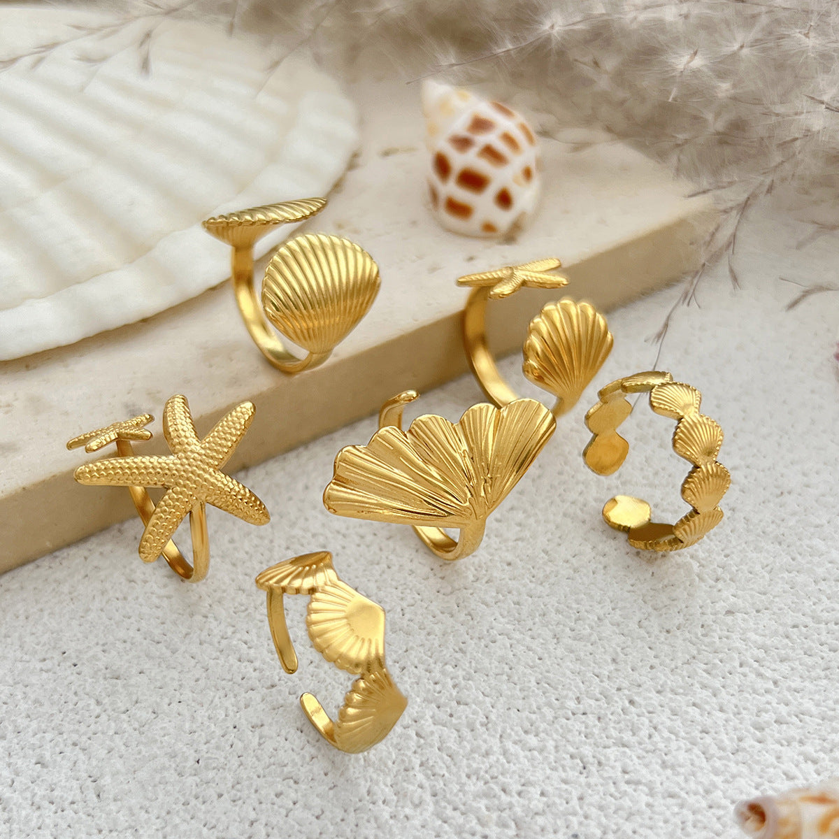 Planderful Vienna Verve Ring – Personalized Retro Sunflower Starfish Design