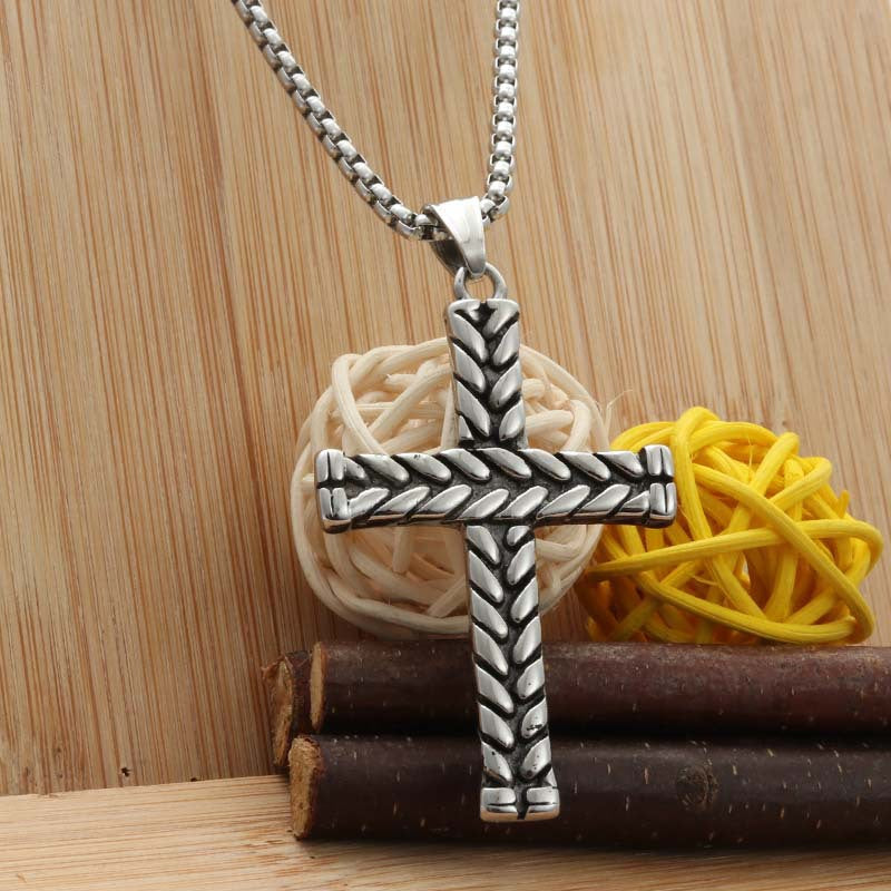 Trendy Men's Titanium Steel Cross and Four-Leaf Clover Pendant Necklace - Punk Retro Style