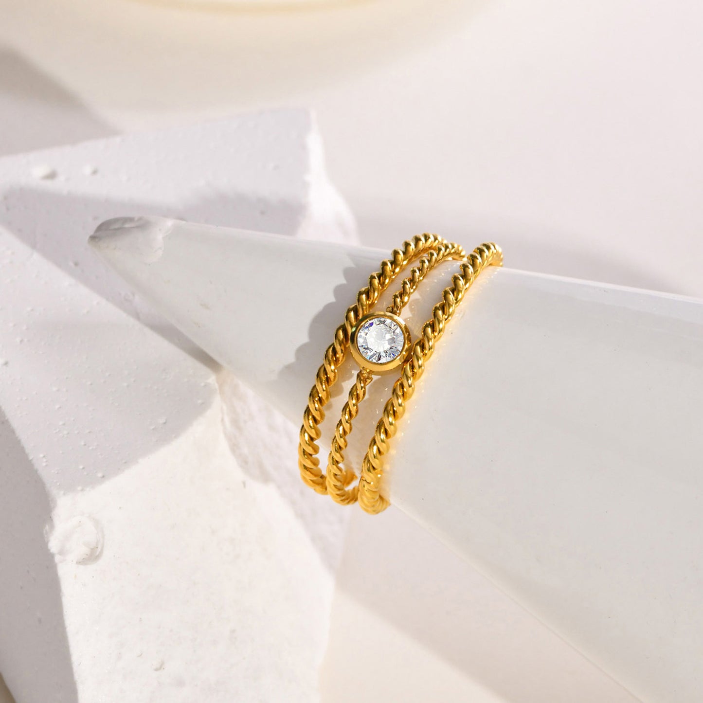 Jewelry 18K Gold Japan and Korea Titanium Steel Twisted Ring