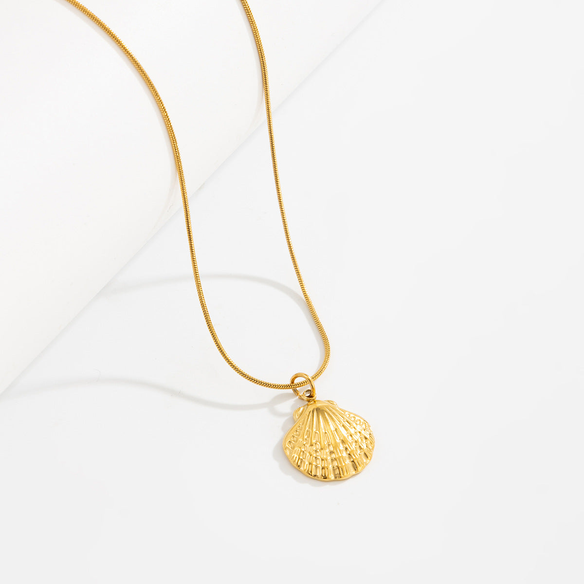 Stainless Steel Thin Chain Flower Collarbone Necklace Ocean Wind Conch Shell Star