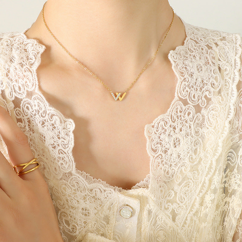 Golden Titanium Steel W Letter Pendant Collarbone Necklace with Korean Design Flair