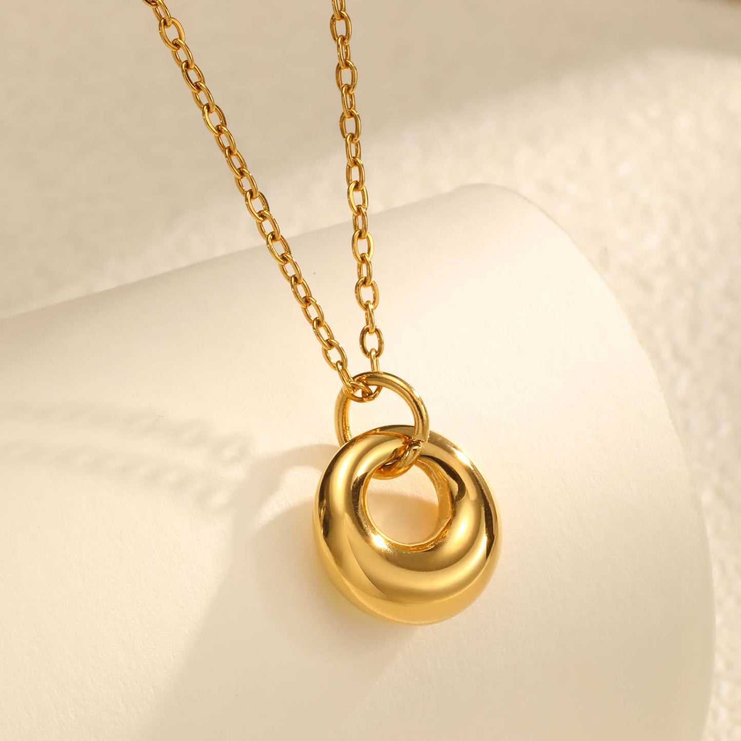Stainless Steel Gold-Plated Geometric Ring Pendant Collarbone Chain Necklace