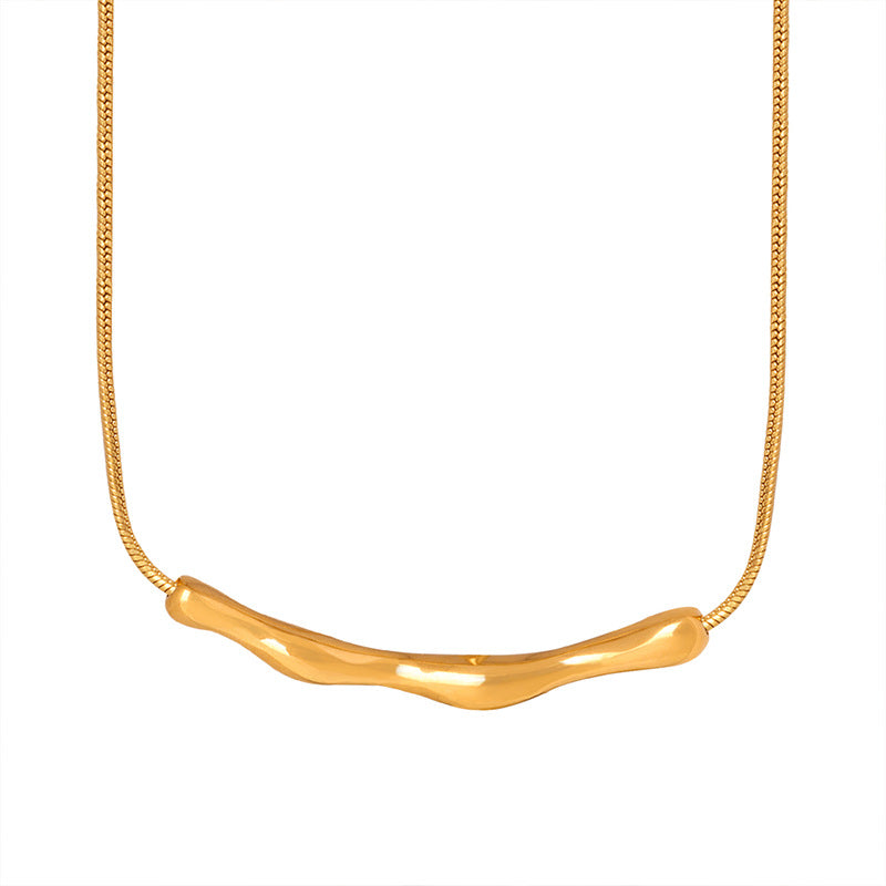 Irregular Pendant Necklace with Snake Chain for Fashionable Individuals