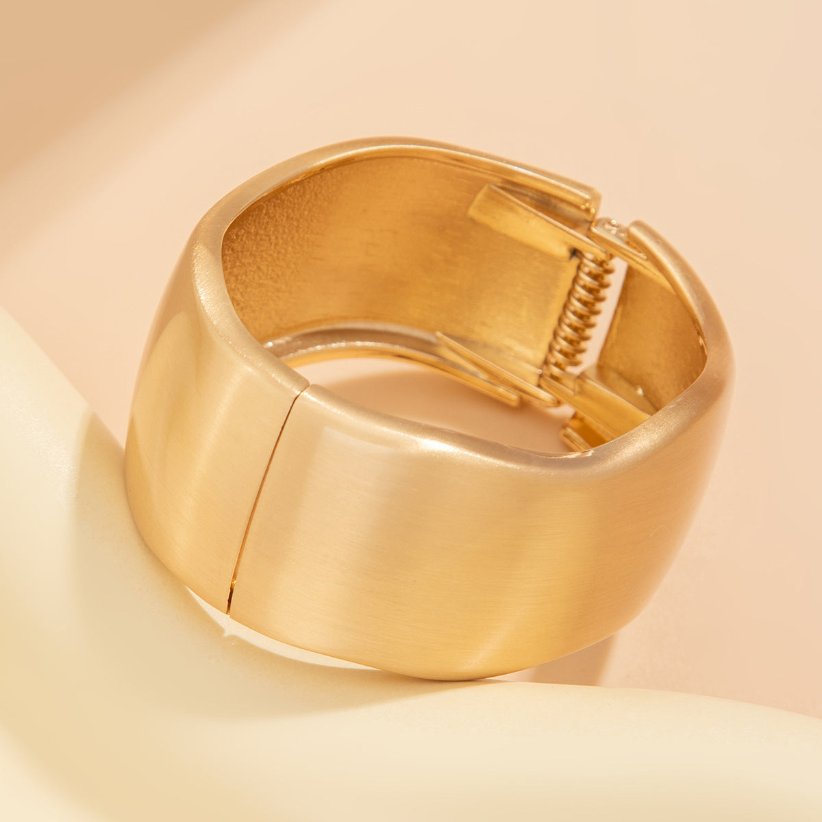 Planderful Vienna Verve Irregular Metal Bracelet For Edgy Punk Fashion Lovers Matte Wide Cuff With Spring Buckle