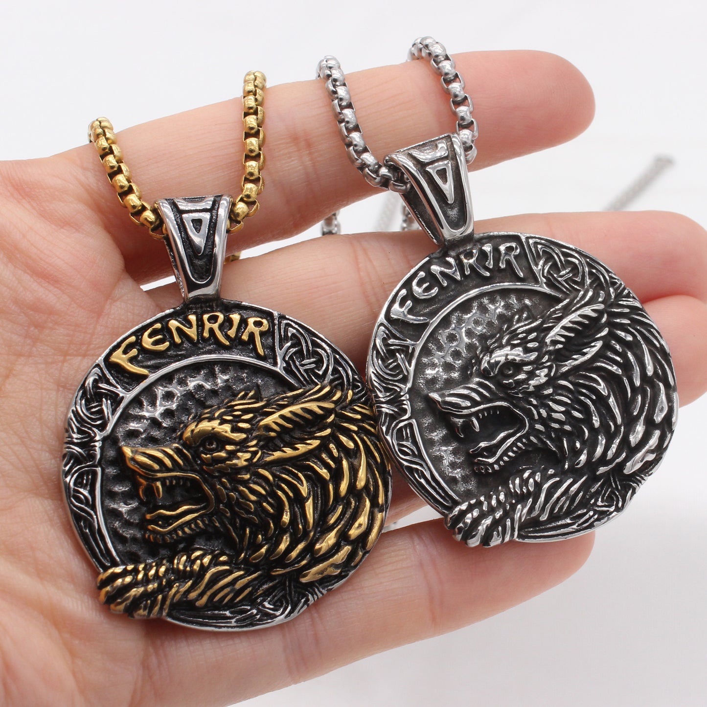 Planderful Norse Legacy – Retro Viking Wolf Men's Titanium Steel Pendant Necklace for Men