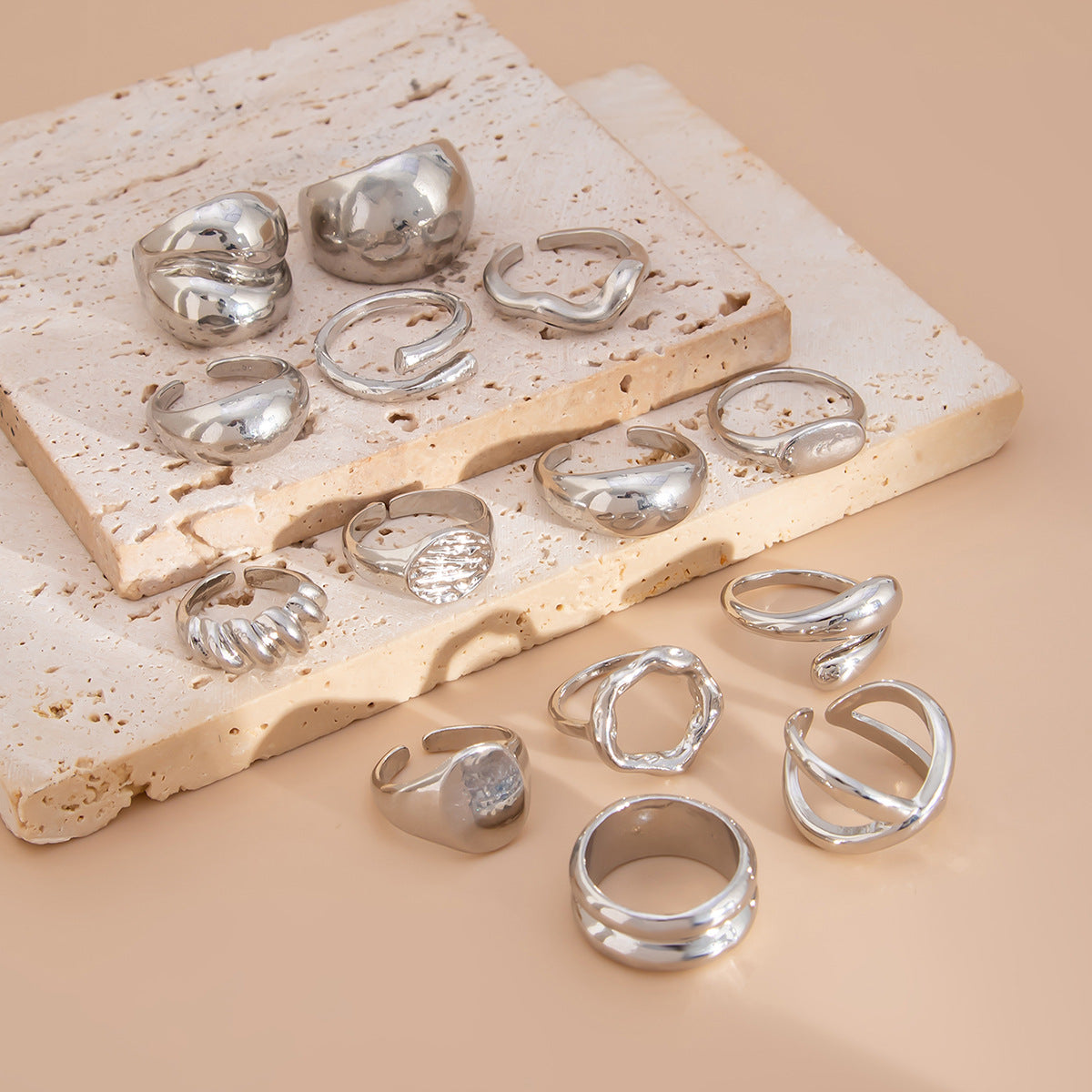 Planderful Vienna Verve Ring – Adjustable Geometric Design