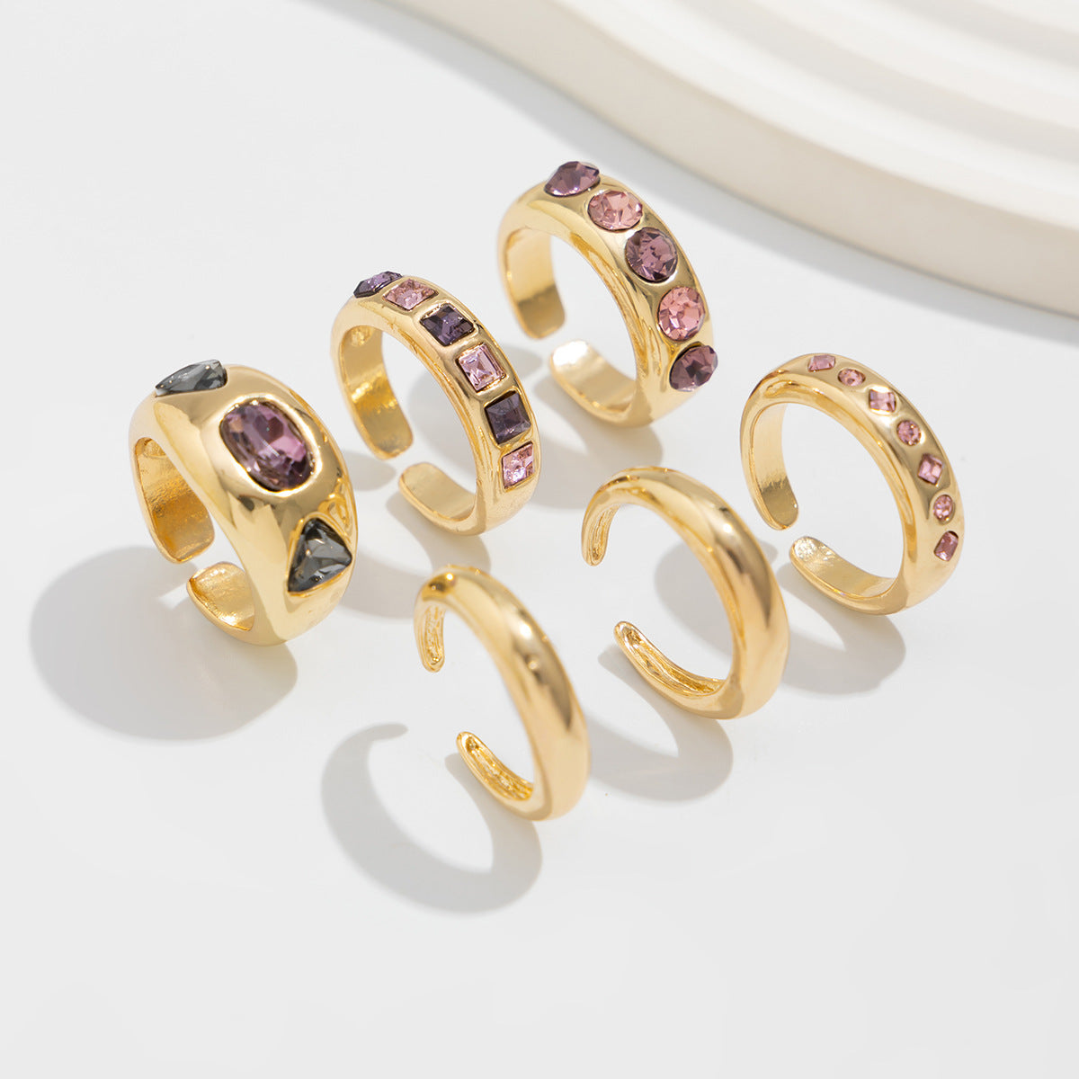 Planderful Vienna Verve Ring Set – Retro Micro-Inlaid Design