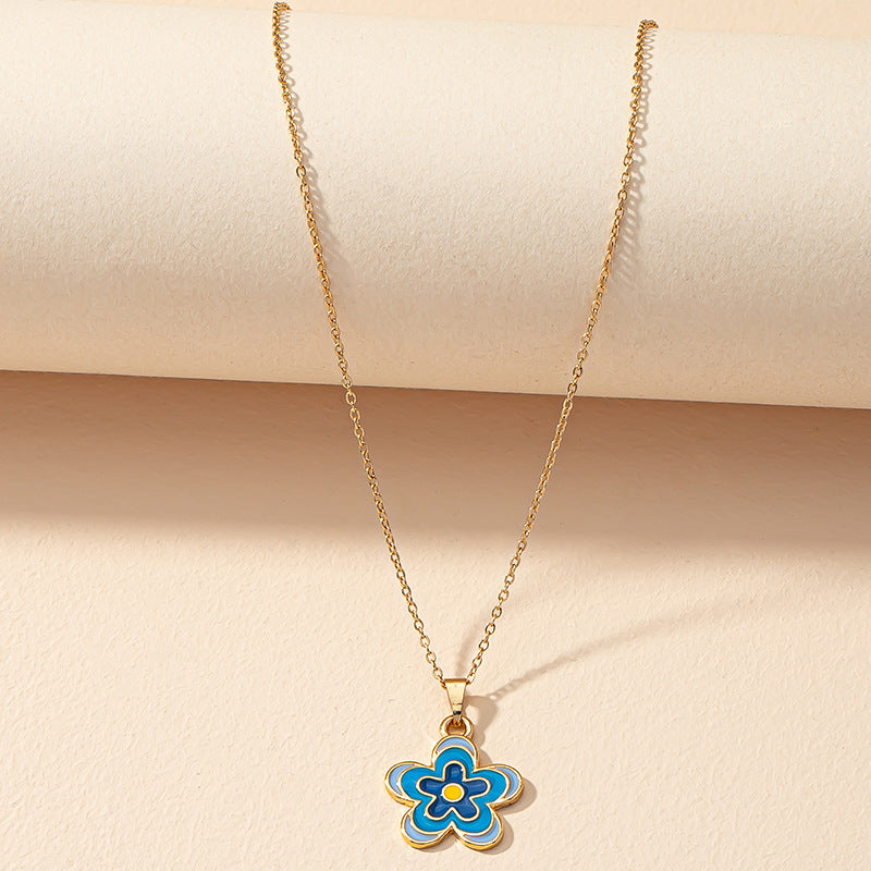 Elegant French Floral Necklace with European Vibe