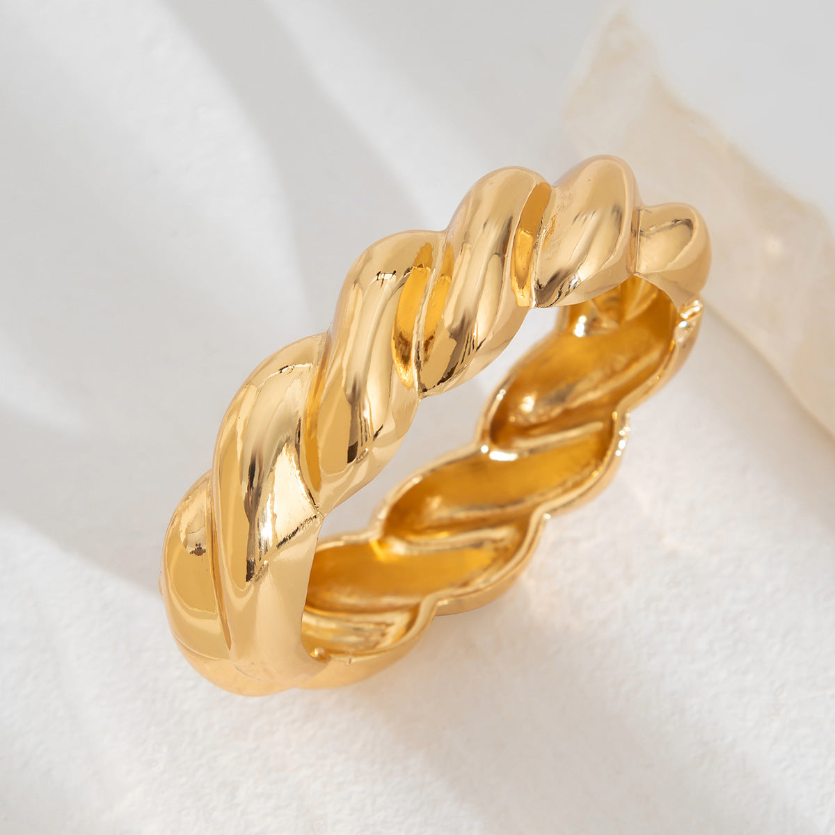 Planderful Vienna Verve Bracelet – Retro Hexagonal Geometric Design