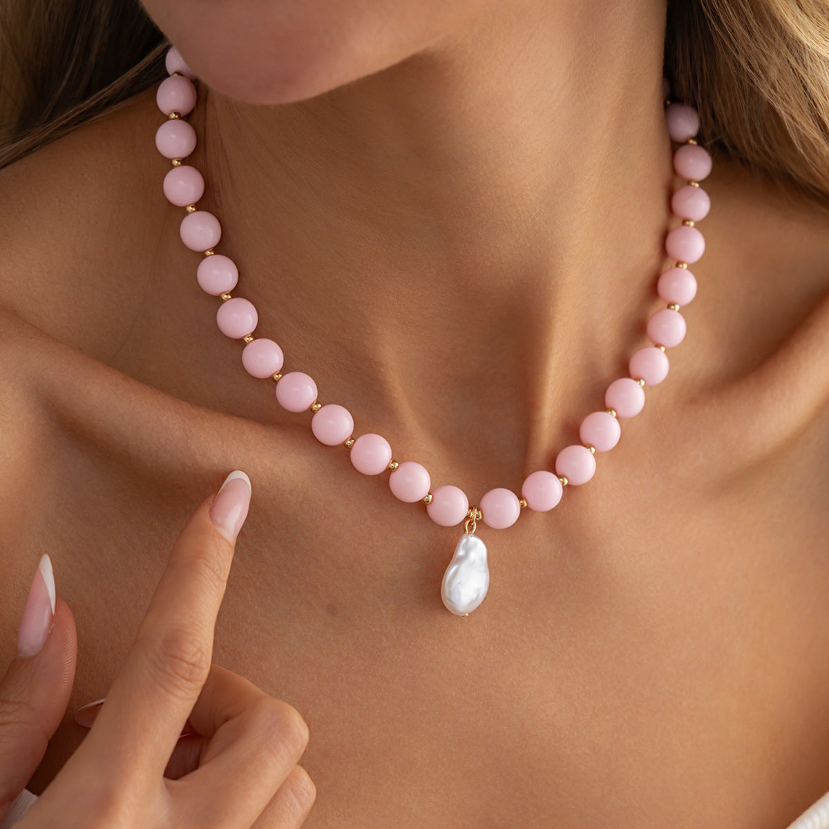 Colored Round Beads Pearl Necklace Dopamine Beaded Holiday Wind Necklace