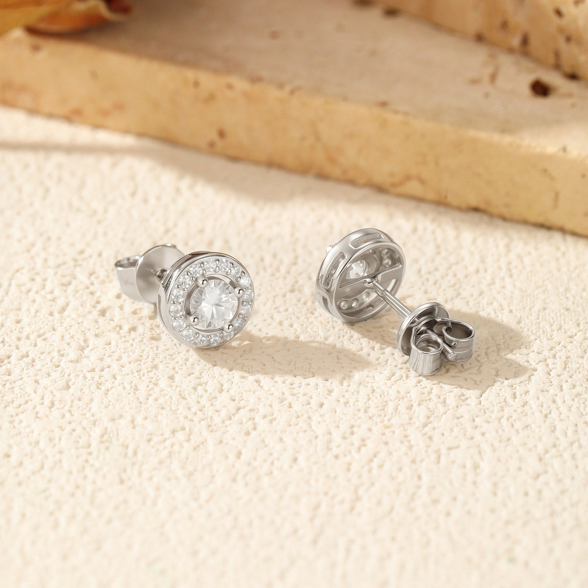 925 Sterling Silver Round Moissanite Stud Earrings