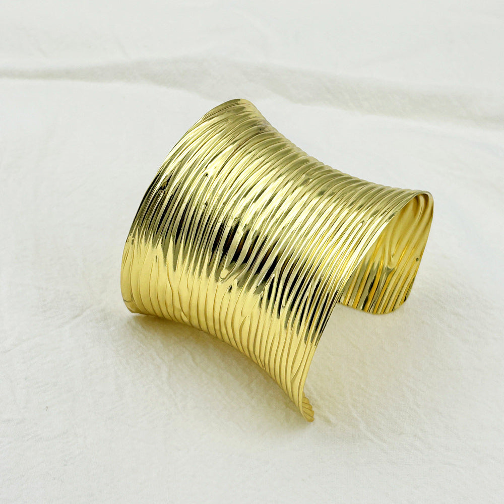 Elegant Vienna Verve Alloy Bracelet with Unique Napkin Buckle Detail