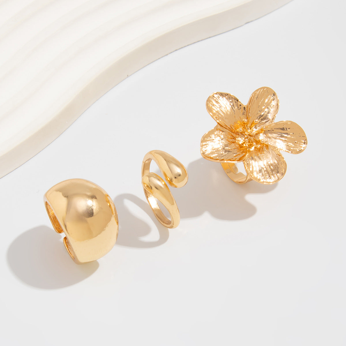 Planderful Vienna Verve Ring Set – Elegant Micro-Inlaid Design