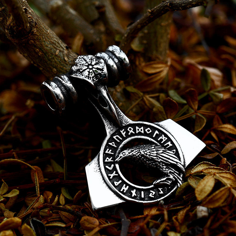 Nordic Viking Crow Pendant for Men - Retro Stainless Steel Jewelry in Titanium Steel
