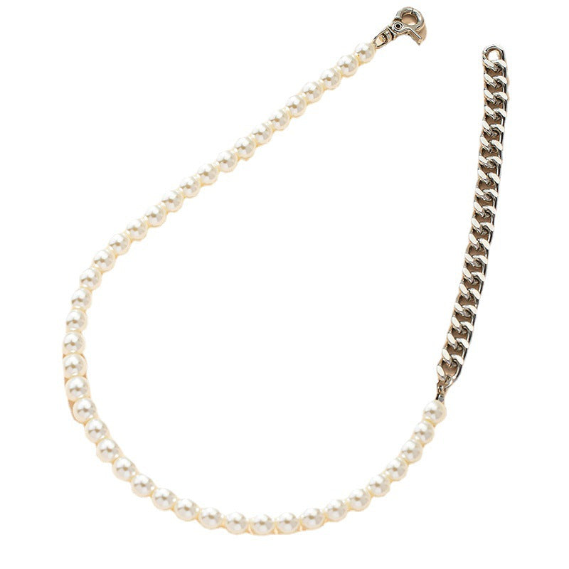 Luxurious French Summer Necklace with Pearl Detailing and Niche Design