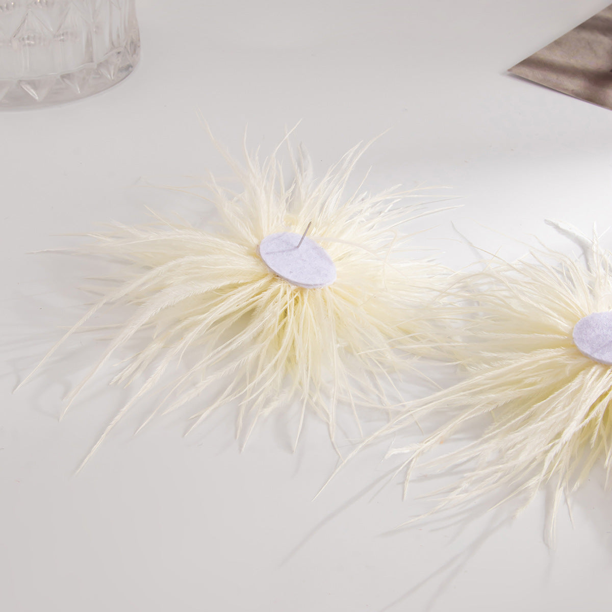 Planderful Vienna Verve Feather Flower Stud Earrings With Fluffy Zircon Accents For Trendsetting Fashion Lovers