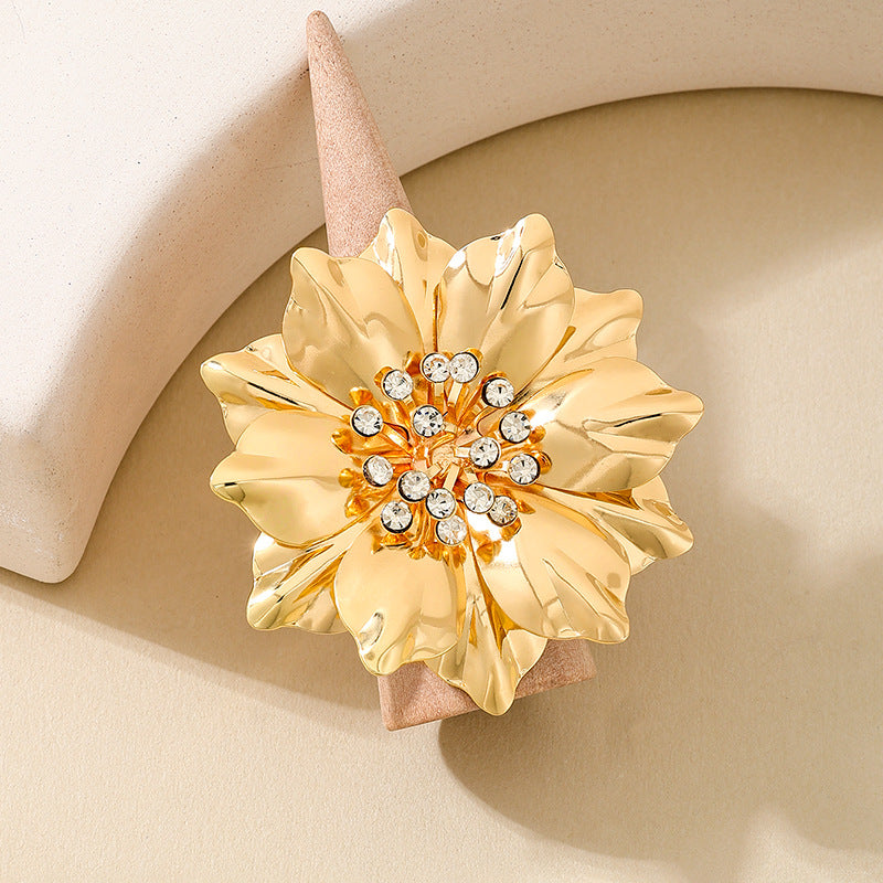 Exaggerated Metal Gold Flower Ring for Stylish Women
