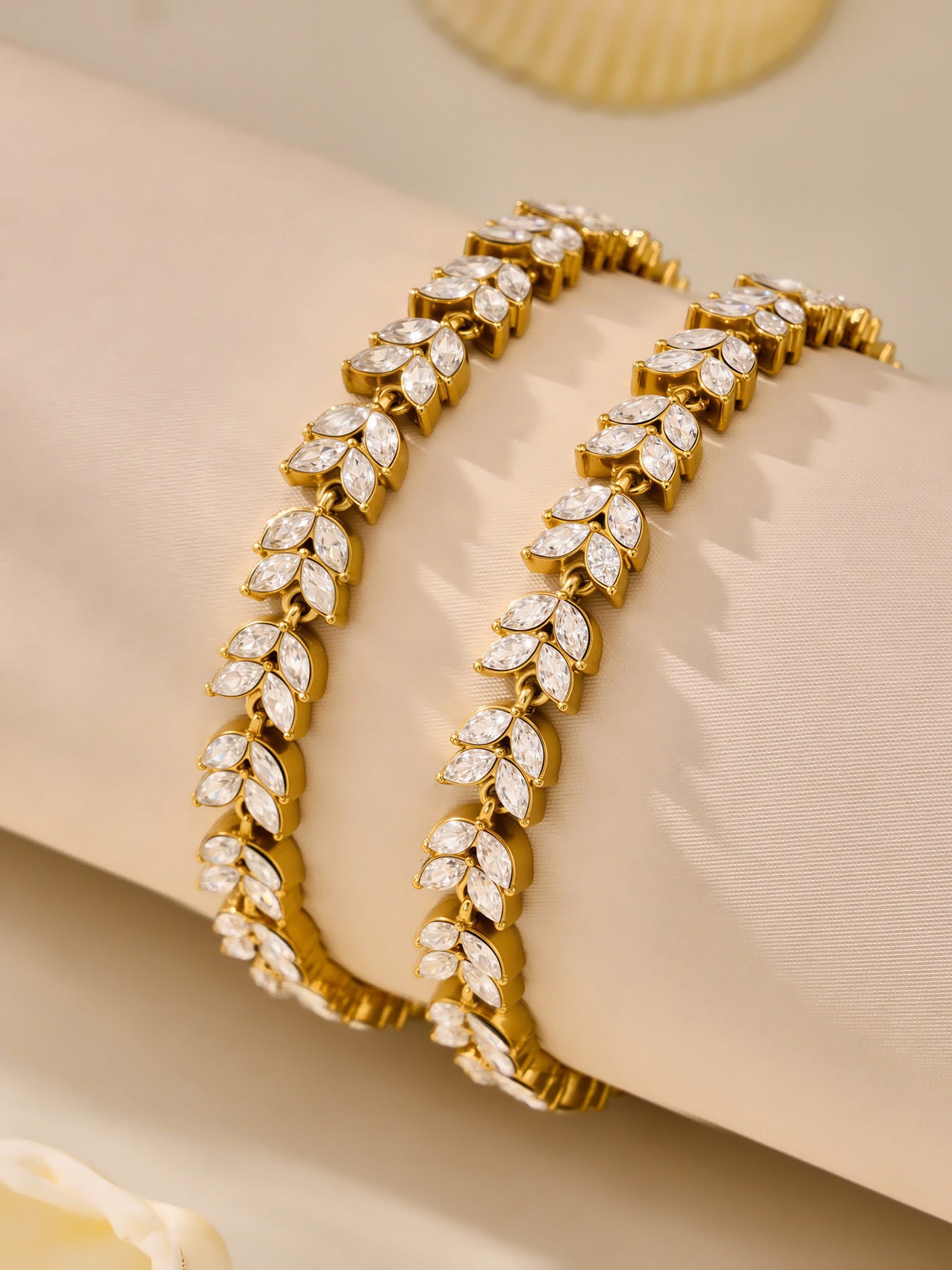 Planderful Everyday Zircon Four Leaf Stainless Bracelet Gift