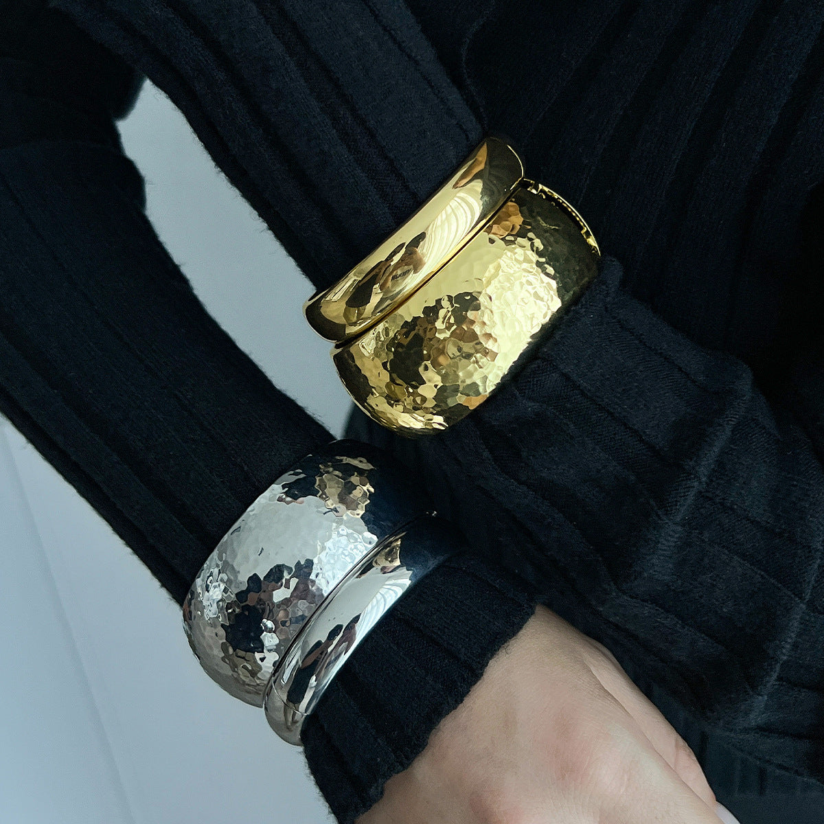 Bracelet Liquid Metal Smooth Spring Bracelet Geometric Wind Texture Wide Bracelet
