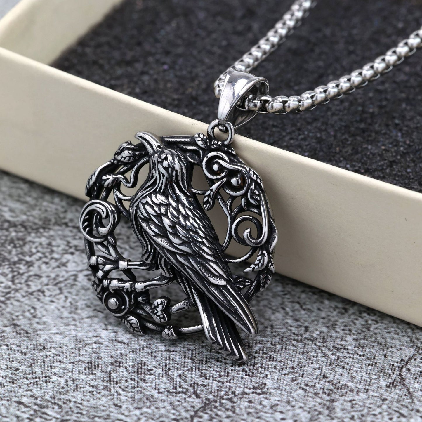 Planderful Magpie Pendant Necklace Unisex Stainless Steel European American Retro Single-Sided