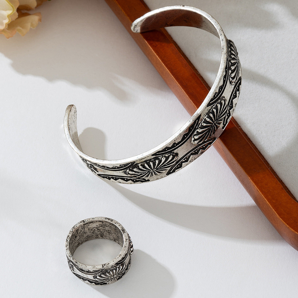 Fashionable Retro Black Lace Lotus Jewelry Set for Women