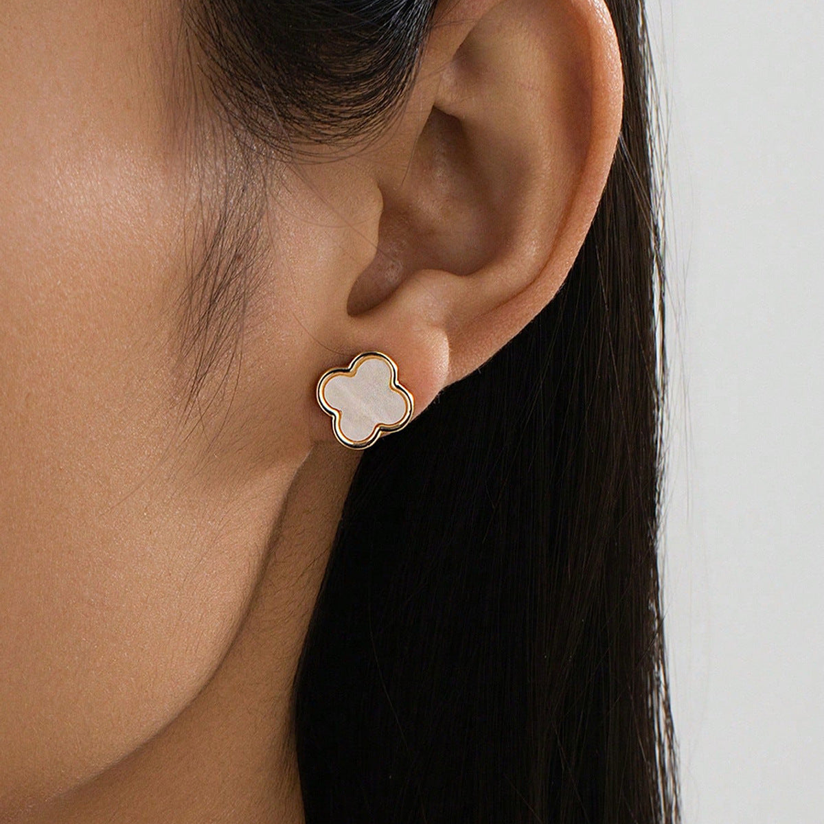 Planderful Vienna Verve Earrings Set – Exquisite Leopard Print Design