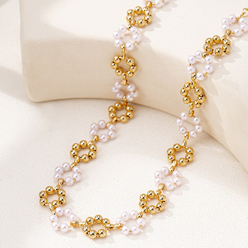Planderful Vienna Verve Necklace – Elegant Imitation Pearl Design