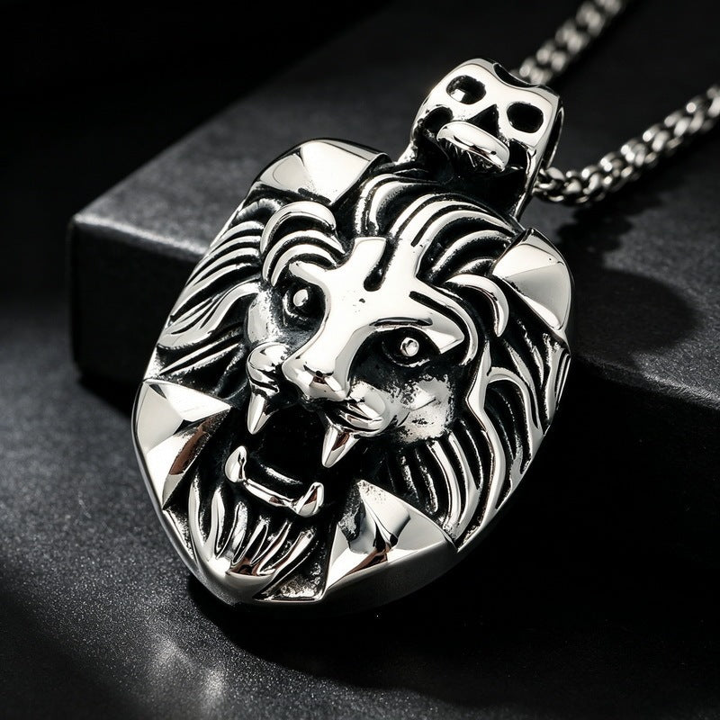 Nordic Mythological Beast Inlaid Red-Eye Wolf Head Stainless Steel Men's Pendant Retro Wolf Necklace