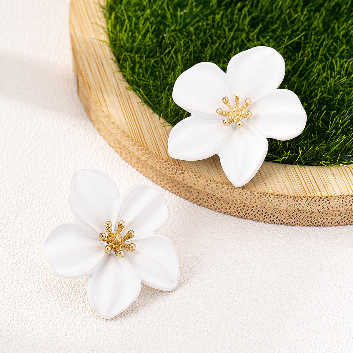 Planderful Vienna Verve Earrings Set – Elegant Luxury Metal Flower Design