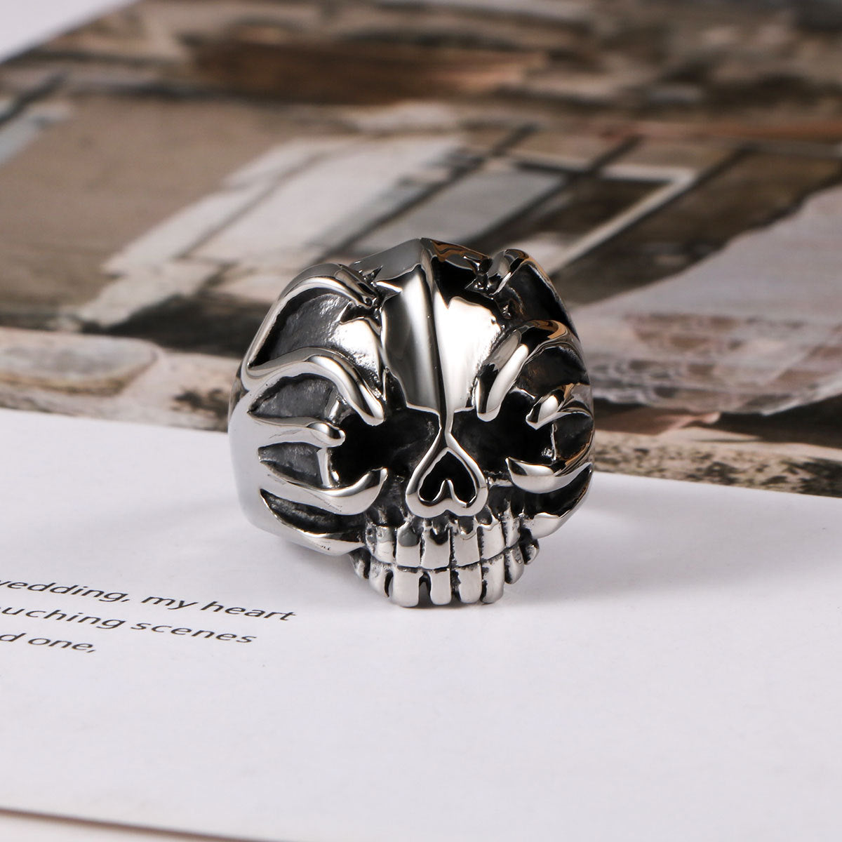 Retro Hipster Skull Hand Ghost Ring Titanium Steel Casting