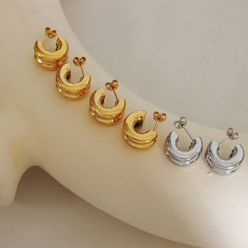 Elegant 18K Gold-Plated Mirror Stud Earrings with Unique C-Shape