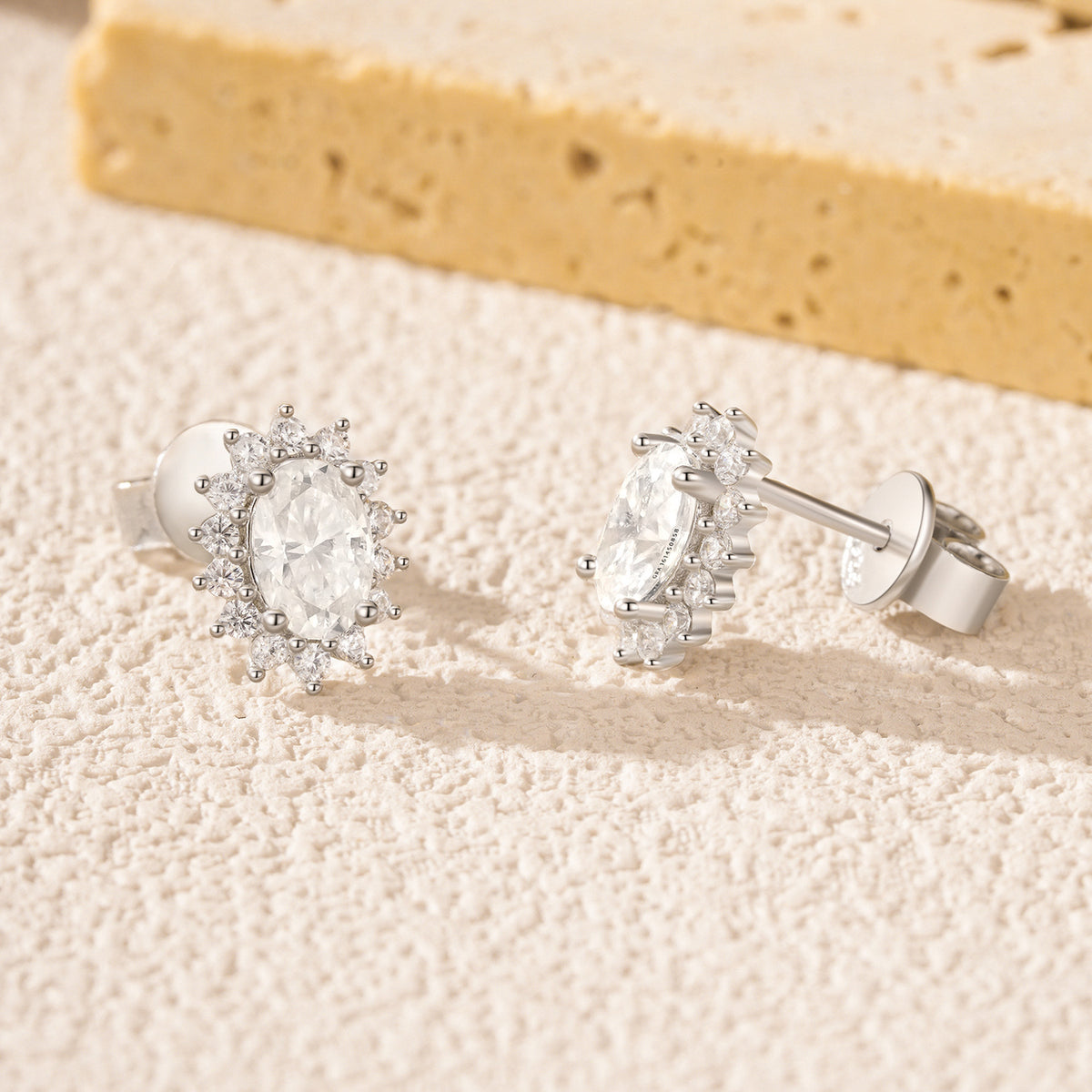 925 Sterling Silver VVS1 Moissanite Stud Earrings