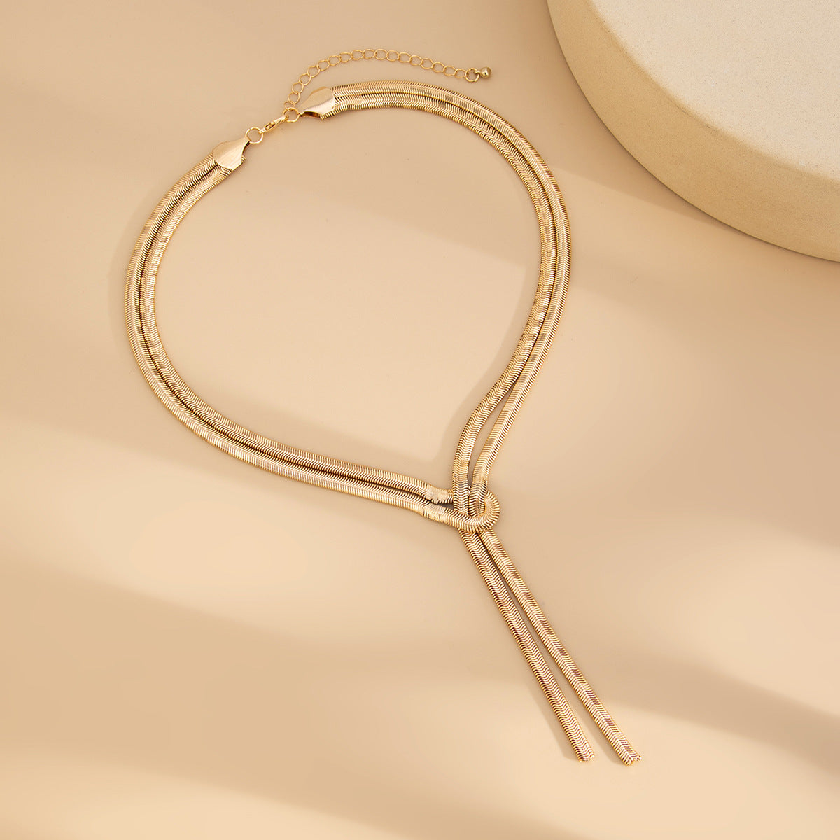 Planderful Vienna Verve Necklace – Elegant Irregular Design