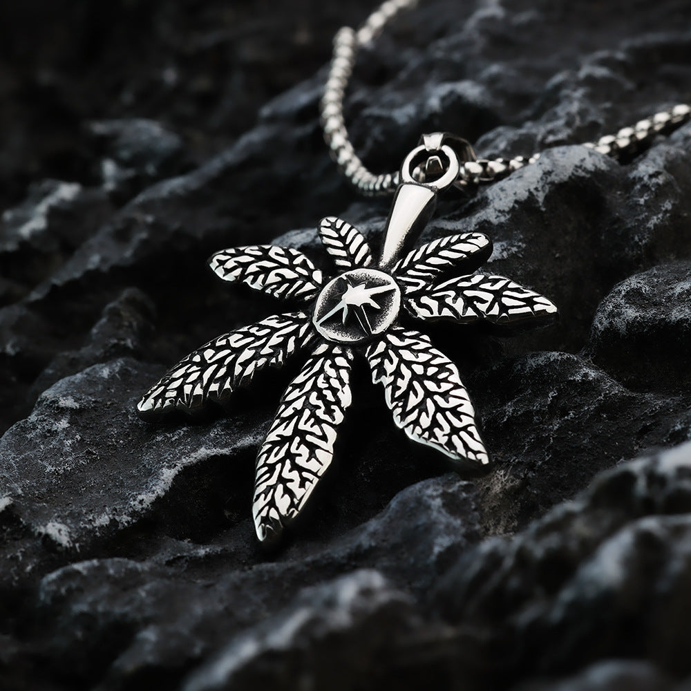 European And American Retro Men's Jewelry Maple Leaf Pendant Necklace