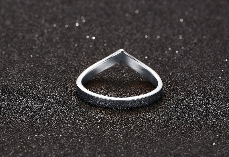 Exquisite European and American Fashion Ring Titanium Steel