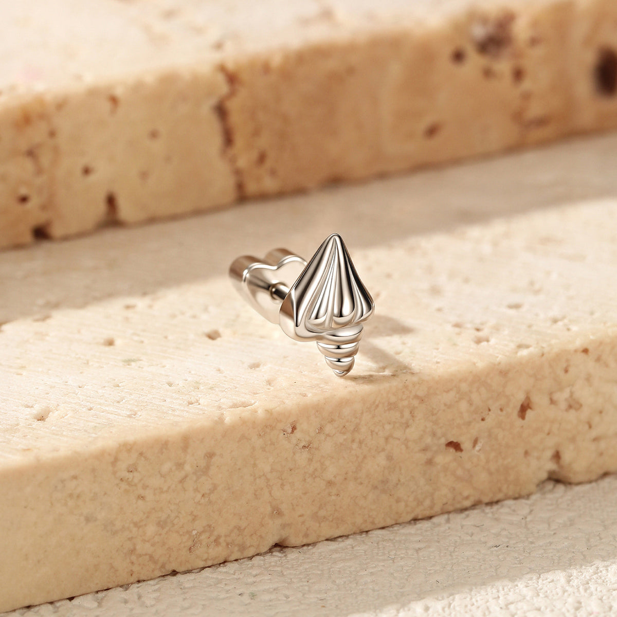 925 Sterling Silver Heart Cartilage Stud