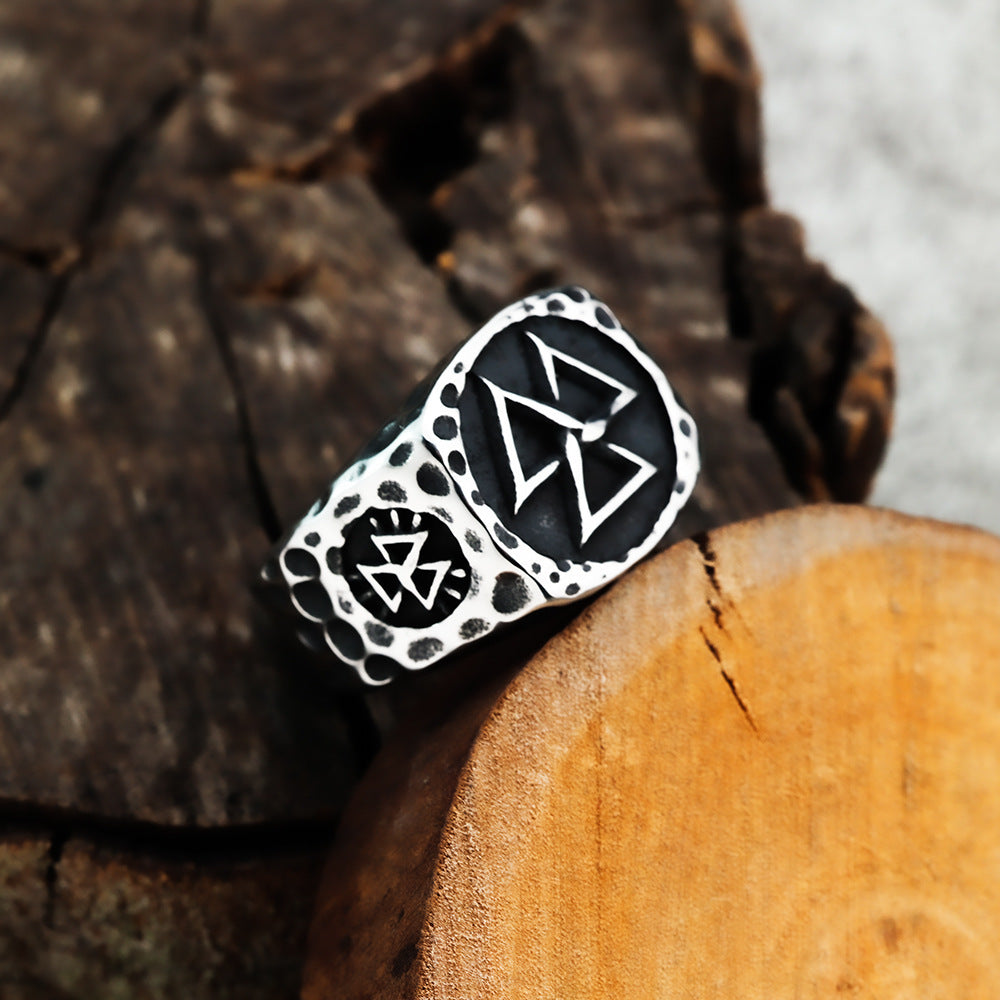 Vintage Personality Viking Triangle Rune Fashion Compass Ring for Men
