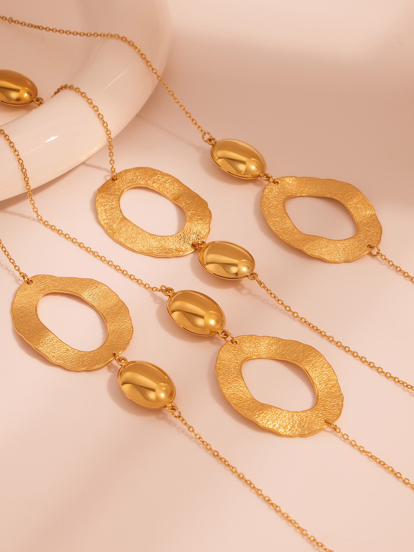 Planderful Genie Hammer Pattern Necklace Gold Plated Women