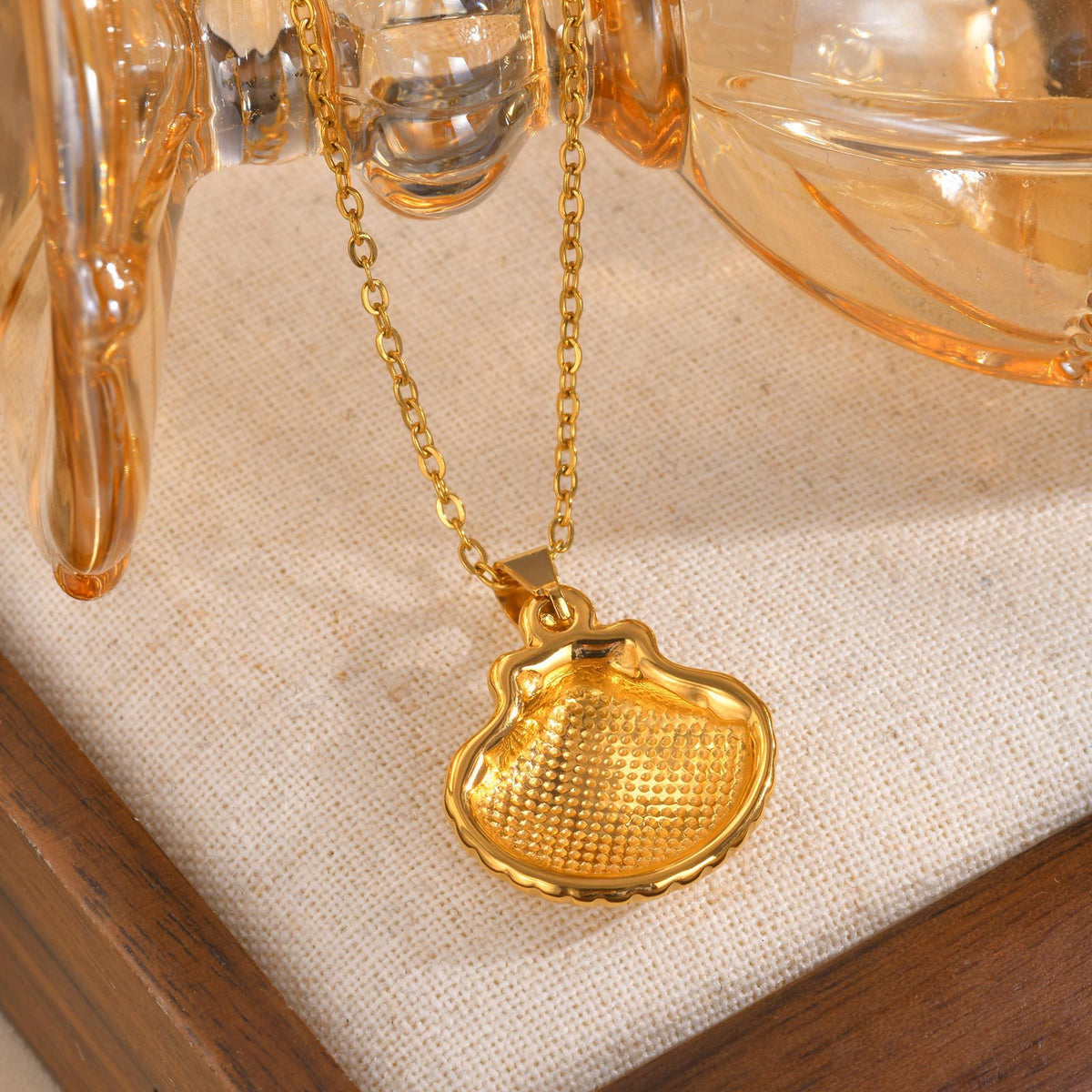 Stainless Steel Geometric Flower Imitation Pearl Irregular Flower Pendant Gold Necklace