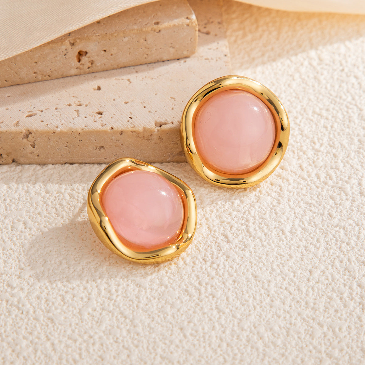 Planderful Elegant Versatile Stainless Steel Stud Earrings With Gold Edge And Wavy Round Look For Everyday Women