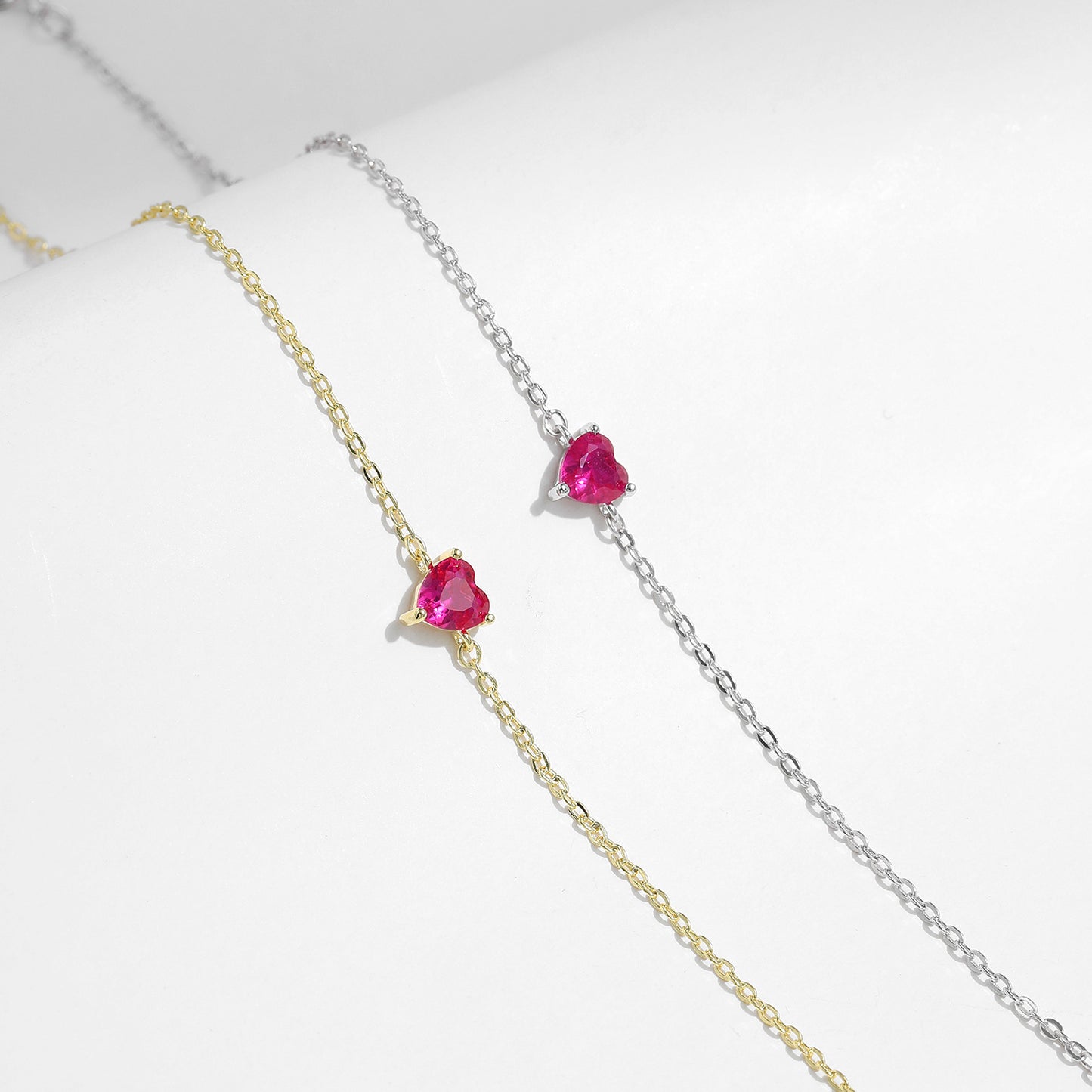 Planderful Everyday Genie Bracelet – Elegant Rose Red Heart Design