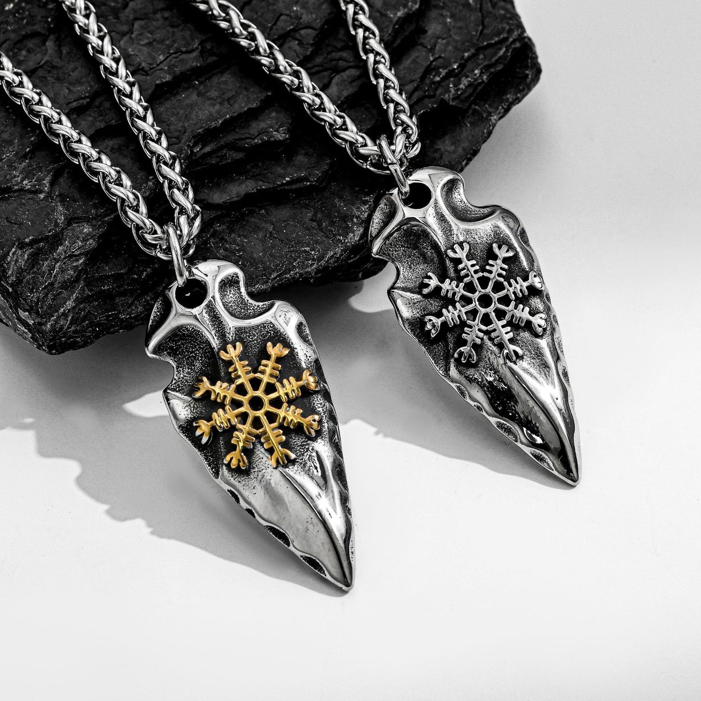 Planderful Titanium Steel Viking Compass Rune Necklace for Men Durable Retro Hip Hop Pendant