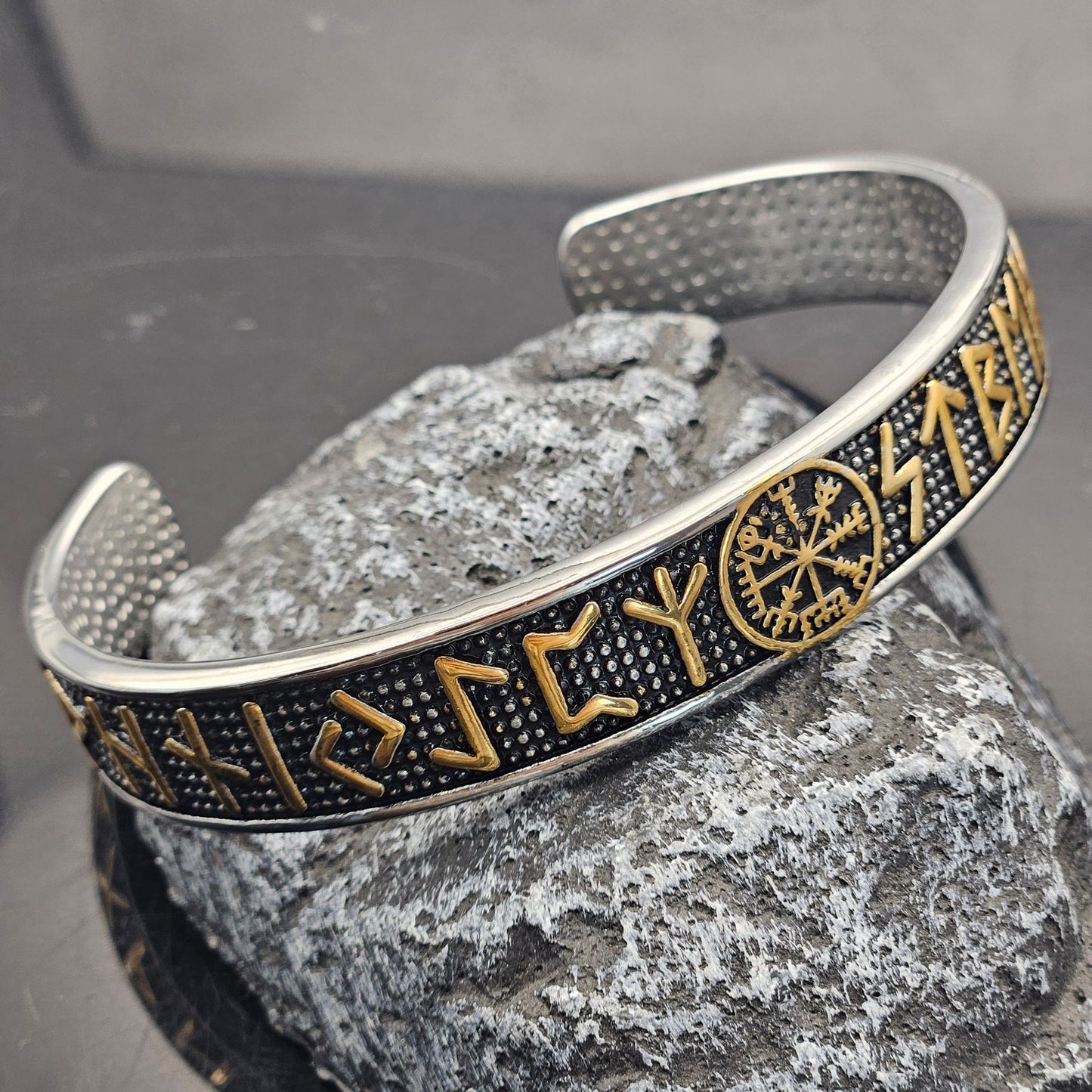 Steel Bracelet - Vintage Nordic Odin Rune Triangular Knot
