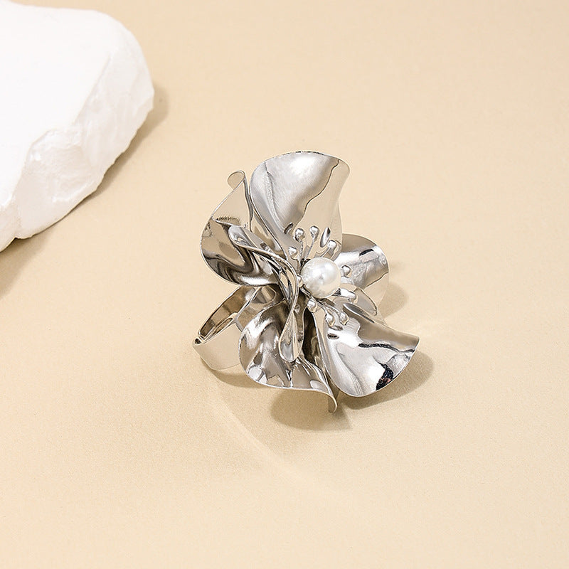 Extravagant Floral Statement Ring with Pearls - Vienna Verve Collection