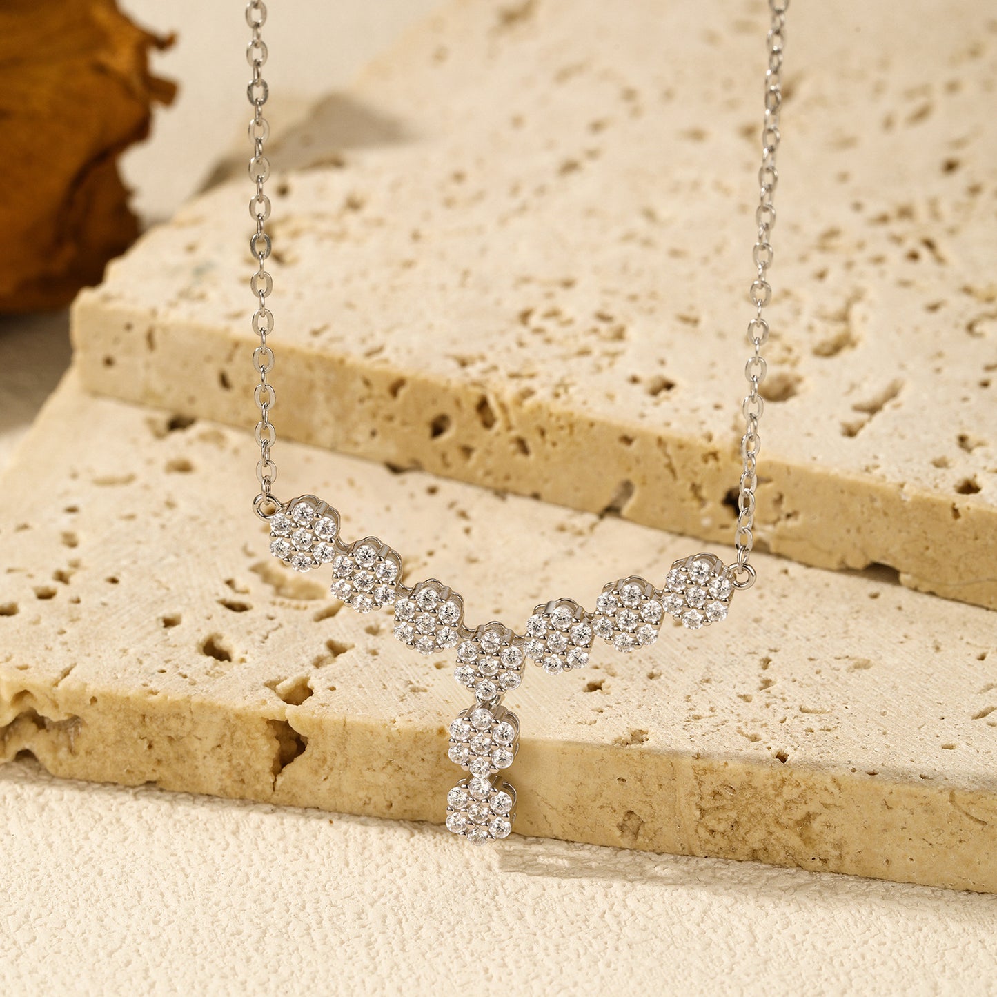 Planderful Everyday Genie S925 Sterling Silver Light Luxury Y Word Zircon Flower Necklace Women’s Japanese and Korean Temperament Collarbones Chain