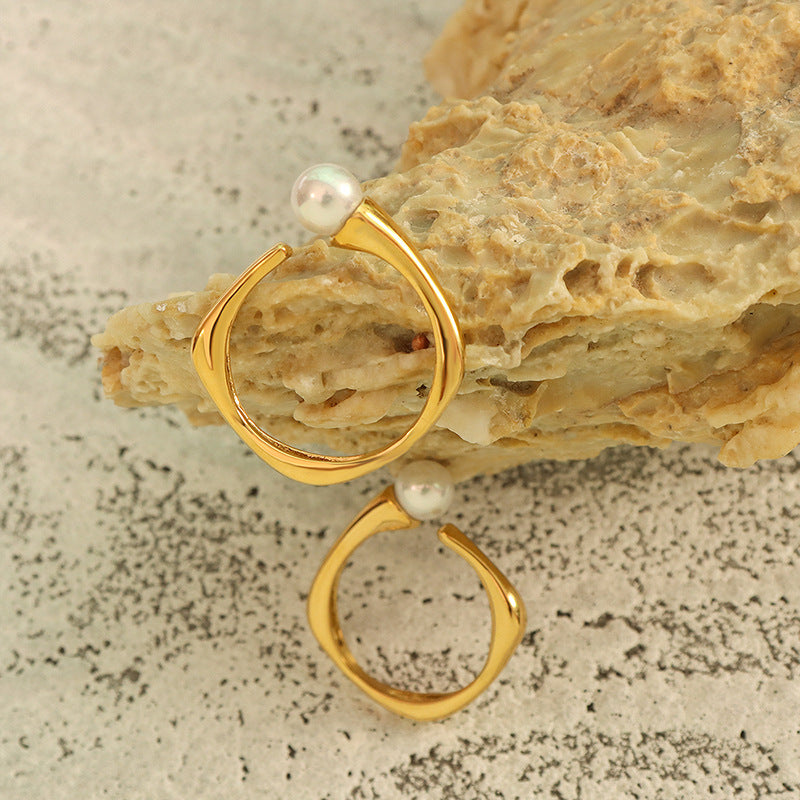 Golden Retro Pearl Ring - Elegant French Style Titanium Steel Jewelry
